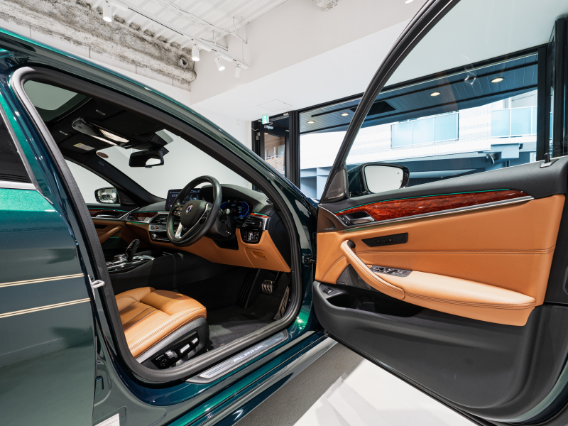 アルピナ D5 D5 S ﾘﾑｼﾞﾝ　正規D車 1ｵｰﾅｰ 後期ﾓﾃﾞﾙ ｺﾝﾌｫA ﾄﾞﾗｲﾋﾞﾝｸﾞｱｼｽﾄﾌﾟﾛ  茶革 ｻﾝﾙｰﾌ 純正ﾅﾋﾞTV harman/kardon ｸﾗｼｯｸ20AW