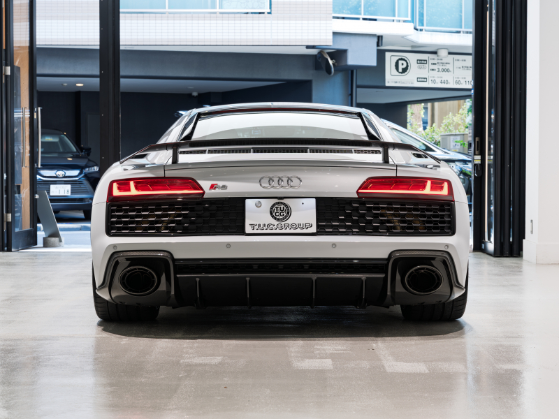 アウディ R8 V10 ﾊﾟﾌｫｰﾏﾝｽ 5.2 FSI Quattro　正規D車 2020年ﾓﾃﾞﾙ ﾌｧｲﾝﾅｯﾊﾟﾚｻﾞｰ電動調整ｽﾎﾟｰﾂｼｰﾄ 純正MMIﾅﾋﾞTV Bang&Olufsen ｶｰﾎﾞﾝｾﾗﾐｯｸﾌﾞﾚｰｷ 専用20ｲﾝﾁAW KW HASｷｯﾄ