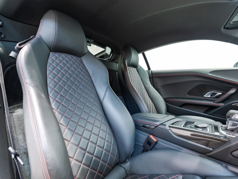 アウディ R8 V10 ﾊﾟﾌｫｰﾏﾝｽ 5.2 FSI Quattro　正規D車 2020年ﾓﾃﾞﾙ ﾌｧｲﾝﾅｯﾊﾟﾚｻﾞｰ電動調整ｽﾎﾟｰﾂｼｰﾄ 純正MMIﾅﾋﾞTV Bang&Olufsen ｶｰﾎﾞﾝｾﾗﾐｯｸﾌﾞﾚｰｷ 専用20ｲﾝﾁAW KW HASｷｯﾄ