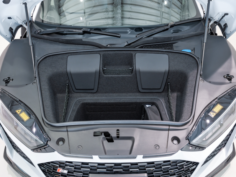 アウディ R8 V10 ﾊﾟﾌｫｰﾏﾝｽ 5.2 FSI Quattro　正規D車 2020年ﾓﾃﾞﾙ ﾌｧｲﾝﾅｯﾊﾟﾚｻﾞｰ電動調整ｽﾎﾟｰﾂｼｰﾄ 純正MMIﾅﾋﾞTV Bang&Olufsen ｶｰﾎﾞﾝｾﾗﾐｯｸﾌﾞﾚｰｷ 専用20ｲﾝﾁAW KW HASｷｯﾄ