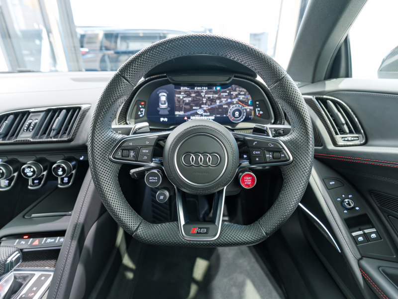 アウディ R8 V10 ﾊﾟﾌｫｰﾏﾝｽ 5.2 FSI Quattro　正規D車 2020年ﾓﾃﾞﾙ ﾌｧｲﾝﾅｯﾊﾟﾚｻﾞｰ電動調整ｽﾎﾟｰﾂｼｰﾄ 純正MMIﾅﾋﾞTV Bang&Olufsen ｶｰﾎﾞﾝｾﾗﾐｯｸﾌﾞﾚｰｷ 専用20ｲﾝﾁAW KW HASｷｯﾄ