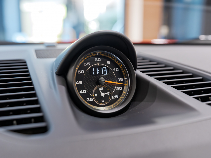 ポルシェ 911(Type991.2) GT3 スポーツクロノPKG 正規D車 フロントリフト 4wayスポーツシート 純正PCMナビ リアビューカメラ CarPlay PDLSヘッドライト 専用20AW OPカラー