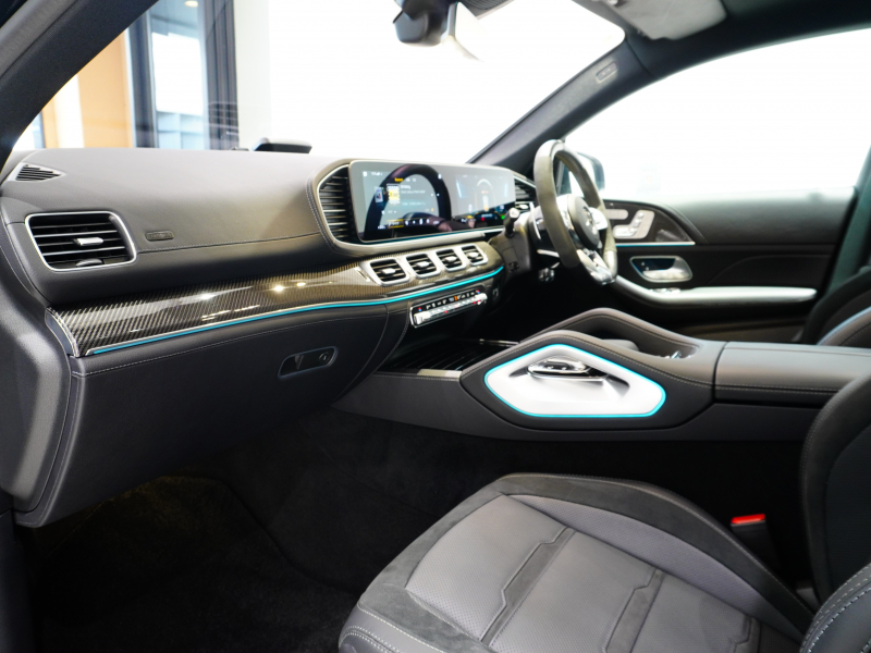 AMG GLE 53 4MATIC+ Coupe　正規D車 ﾚｰﾀﾞｰｾｰﾌﾃｨ 黒革ｼｰﾄ ﾋｰﾀｰ&ﾍﾞﾝﾁﾚｰﾀｰ ﾊﾟﾉﾗﾏｻﾝﾙｰﾌ MBUXﾅﾋﾞ 360ｶﾒﾗ Burmester ﾍｯﾄﾞｱｯﾌﾟﾃﾞｨｽﾌﾟﾚｲ ACTIVE RIDE CONTROL AMG21ｲﾝﾁAW