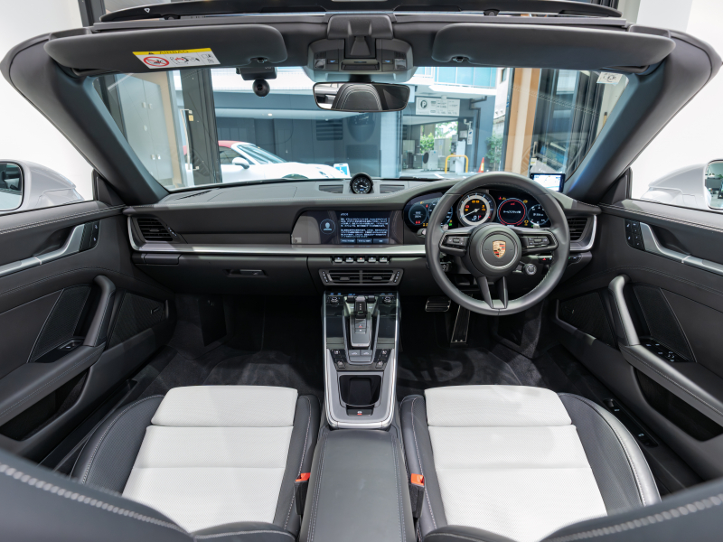 ポルシェ 911(Type992) ﾀﾙｶﾞ4 PDK　正規D車 1ｵｰﾅｰ ACC ﾚｰﾝﾁｪﾝｼﾞA ｺﾝﾄﾗｽﾄﾚｻﾞｰ 14wayｱﾀﾞﾌﾟﾃｨﾌﾞｼｰﾄ ﾍﾞﾝﾁﾚｰﾀｰ PCMﾅﾋﾞ CarPlay BOSEｻｳﾝﾄﾞ LEDﾏﾄﾘｸｽPDLS+ 純正20/21ｲﾝﾁAW ｽﾎﾟｰﾂﾃﾞｻﾞｲﾝｴﾌﾟﾛﾝ OP総額438