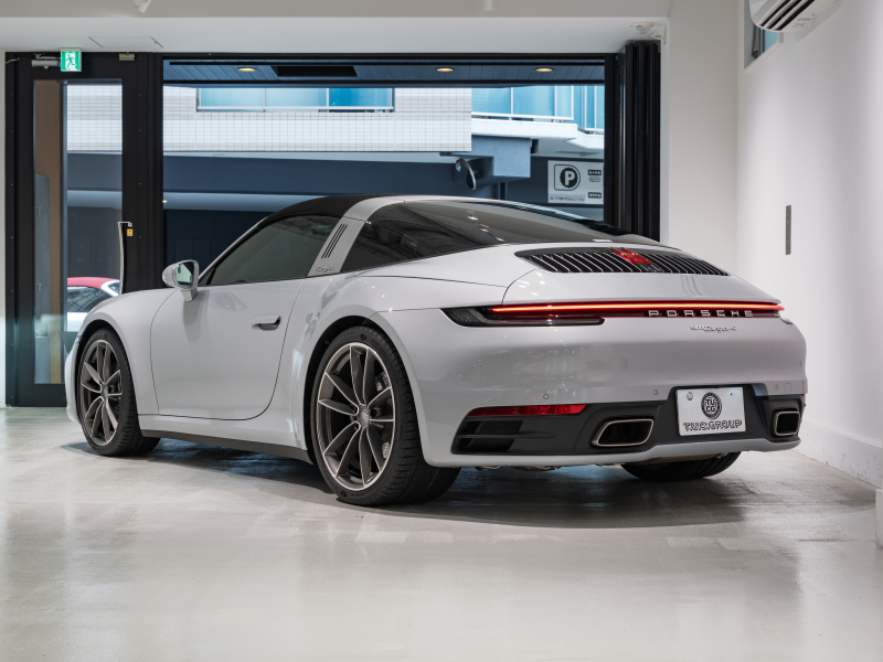 ポルシェ 911(Type992) ﾀﾙｶﾞ4 PDK　正規D車 1ｵｰﾅｰ ACC ﾚｰﾝﾁｪﾝｼﾞA ｺﾝﾄﾗｽﾄﾚｻﾞｰ 14wayｱﾀﾞﾌﾟﾃｨﾌﾞｼｰﾄ ﾍﾞﾝﾁﾚｰﾀｰ PCMﾅﾋﾞ CarPlay BOSEｻｳﾝﾄﾞ LEDﾏﾄﾘｸｽPDLS+ 純正20/21ｲﾝﾁAW ｽﾎﾟｰﾂﾃﾞｻﾞｲﾝｴﾌﾟﾛﾝ OP総額438