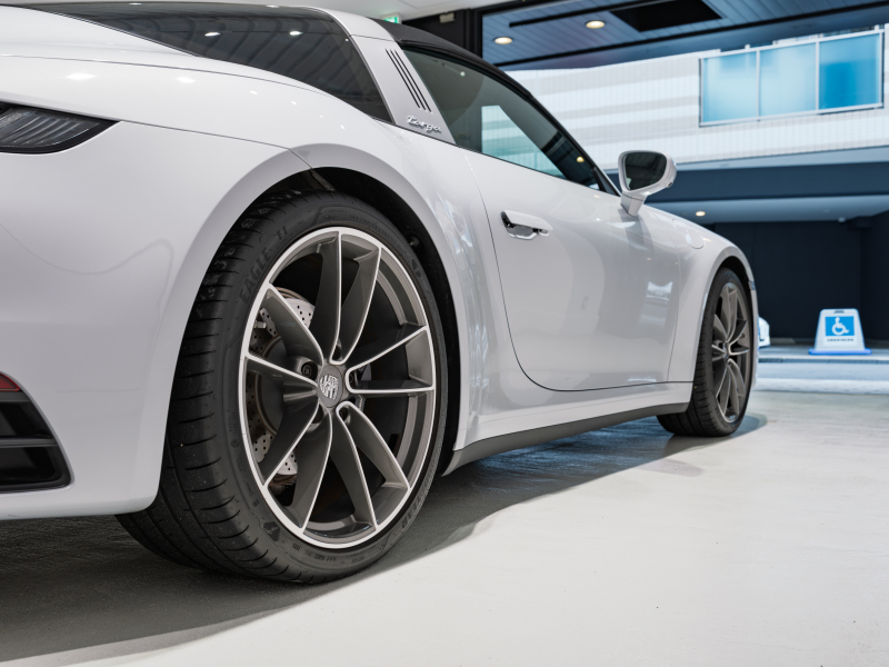 ポルシェ 911(Type992) ﾀﾙｶﾞ4 PDK　正規D車 1ｵｰﾅｰ ACC ﾚｰﾝﾁｪﾝｼﾞA ｺﾝﾄﾗｽﾄﾚｻﾞｰ 14wayｱﾀﾞﾌﾟﾃｨﾌﾞｼｰﾄ ﾍﾞﾝﾁﾚｰﾀｰ PCMﾅﾋﾞ CarPlay BOSEｻｳﾝﾄﾞ LEDﾏﾄﾘｸｽPDLS+ 純正20/21ｲﾝﾁAW ｽﾎﾟｰﾂﾃﾞｻﾞｲﾝｴﾌﾟﾛﾝ OP総額438