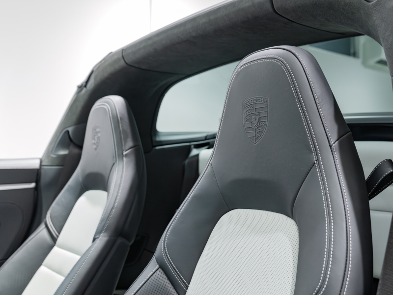 ポルシェ 911(Type992) ﾀﾙｶﾞ4 PDK　正規D車 1ｵｰﾅｰ ACC ﾚｰﾝﾁｪﾝｼﾞA ｺﾝﾄﾗｽﾄﾚｻﾞｰ 14wayｱﾀﾞﾌﾟﾃｨﾌﾞｼｰﾄ ﾍﾞﾝﾁﾚｰﾀｰ PCMﾅﾋﾞ CarPlay BOSEｻｳﾝﾄﾞ LEDﾏﾄﾘｸｽPDLS+ 純正20/21ｲﾝﾁAW ｽﾎﾟｰﾂﾃﾞｻﾞｲﾝｴﾌﾟﾛﾝ OP総額438