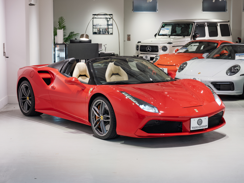 フェラーリ 488スパイダー F1 DCT　正規D車 RossoCorsa ﾌﾛﾝﾄｻｽﾍﾟﾝｼｮﾝﾘﾌﾃｨﾝｸﾞ Cremaﾚｻﾞｰ ﾌﾙ電動ｼｰﾄ ｼｰﾄﾋｰﾀｰ ｶｰﾎﾞﾝLEDｽﾃｱ ｶｰﾎﾞﾝｲﾝﾃﾘｱ JBLｻｳﾝﾄﾞ 鍛造20AW