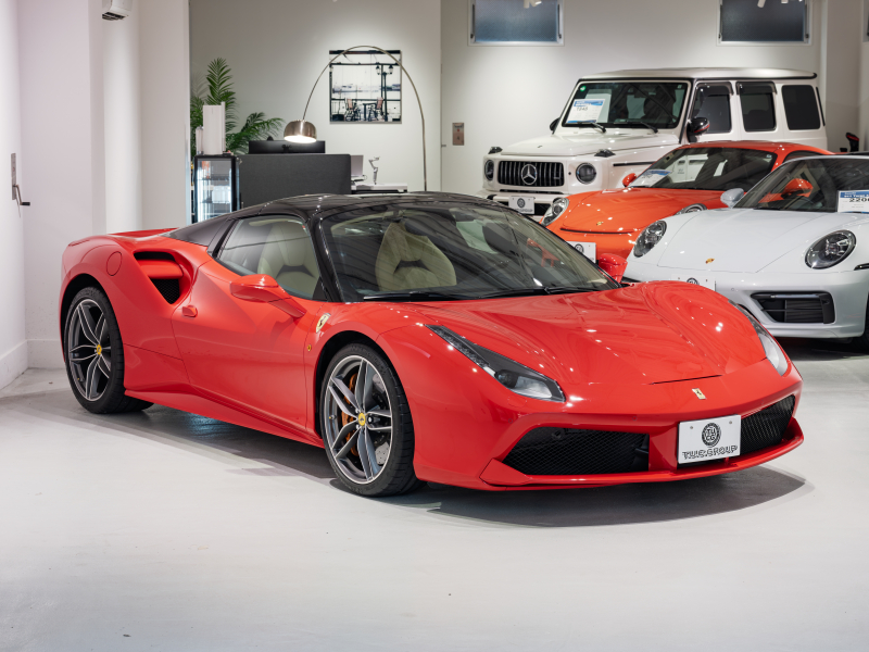 フェラーリ 488スパイダー F1 DCT　正規D車 RossoCorsa ﾌﾛﾝﾄｻｽﾍﾟﾝｼｮﾝﾘﾌﾃｨﾝｸﾞ Cremaﾚｻﾞｰ ﾌﾙ電動ｼｰﾄ ｼｰﾄﾋｰﾀｰ ｶｰﾎﾞﾝLEDｽﾃｱ ｶｰﾎﾞﾝｲﾝﾃﾘｱ JBLｻｳﾝﾄﾞ 鍛造20AW