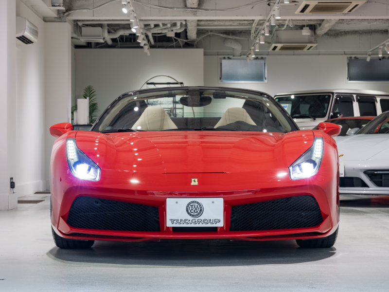 フェラーリ 488スパイダー F1 DCT　正規D車 RossoCorsa ﾌﾛﾝﾄｻｽﾍﾟﾝｼｮﾝﾘﾌﾃｨﾝｸﾞ Cremaﾚｻﾞｰ ﾌﾙ電動ｼｰﾄ ｼｰﾄﾋｰﾀｰ ｶｰﾎﾞﾝLEDｽﾃｱ ｶｰﾎﾞﾝｲﾝﾃﾘｱ JBLｻｳﾝﾄﾞ 鍛造20AW