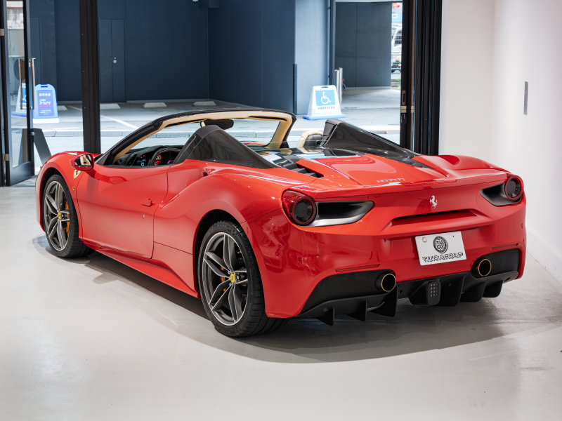 フェラーリ 488スパイダー F1 DCT　正規D車 RossoCorsa ﾌﾛﾝﾄｻｽﾍﾟﾝｼｮﾝﾘﾌﾃｨﾝｸﾞ Cremaﾚｻﾞｰ ﾌﾙ電動ｼｰﾄ ｼｰﾄﾋｰﾀｰ ｶｰﾎﾞﾝLEDｽﾃｱ ｶｰﾎﾞﾝｲﾝﾃﾘｱ JBLｻｳﾝﾄﾞ 鍛造20AW