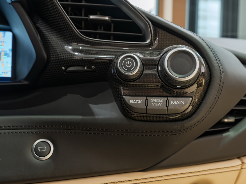 フェラーリ 488スパイダー F1 DCT　正規D車 RossoCorsa ﾌﾛﾝﾄｻｽﾍﾟﾝｼｮﾝﾘﾌﾃｨﾝｸﾞ Cremaﾚｻﾞｰ ﾌﾙ電動ｼｰﾄ ｼｰﾄﾋｰﾀｰ ｶｰﾎﾞﾝLEDｽﾃｱ ｶｰﾎﾞﾝｲﾝﾃﾘｱ JBLｻｳﾝﾄﾞ 鍛造20AW