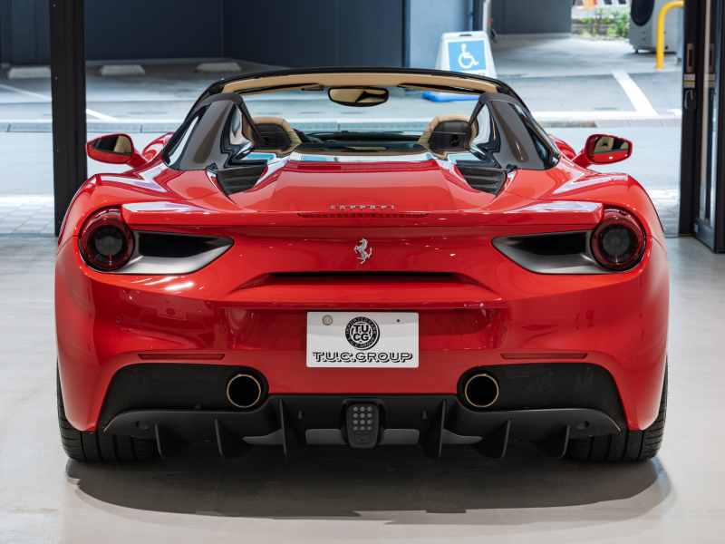 フェラーリ 488スパイダー F1 DCT　正規D車 RossoCorsa ﾌﾛﾝﾄｻｽﾍﾟﾝｼｮﾝﾘﾌﾃｨﾝｸﾞ Cremaﾚｻﾞｰ ﾌﾙ電動ｼｰﾄ ｼｰﾄﾋｰﾀｰ ｶｰﾎﾞﾝLEDｽﾃｱ ｶｰﾎﾞﾝｲﾝﾃﾘｱ JBLｻｳﾝﾄﾞ 鍛造20AW