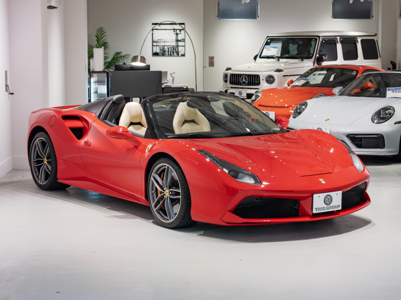 フェラーリ 488スパイダー F1 DCT　正規D車 RossoCorsa ﾌﾛﾝﾄｻｽﾍﾟﾝｼｮﾝﾘﾌﾃｨﾝｸﾞ Cremaﾚｻﾞｰ ﾌﾙ電動ｼｰﾄ ｼｰﾄﾋｰﾀｰ ｶｰﾎﾞﾝLEDｽﾃｱ ｶｰﾎﾞﾝｲﾝﾃﾘｱ JBLｻｳﾝﾄﾞ 鍛造20AW