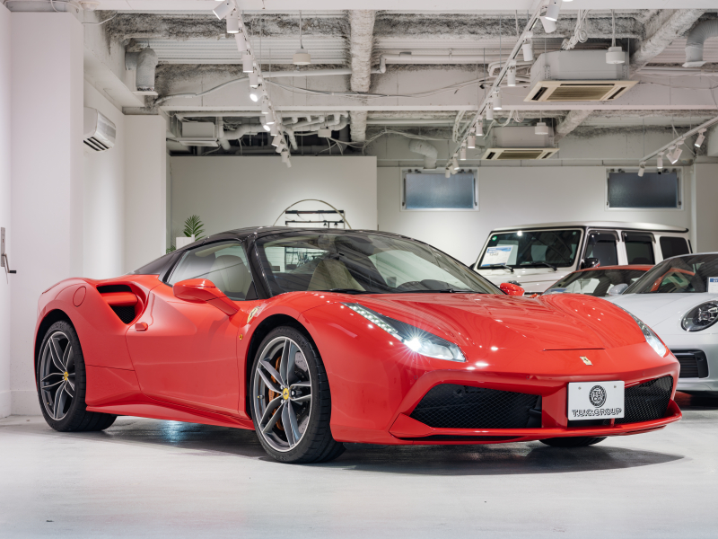 フェラーリ 488スパイダー F1 DCT　正規D車 RossoCorsa ﾌﾛﾝﾄｻｽﾍﾟﾝｼｮﾝﾘﾌﾃｨﾝｸﾞ Cremaﾚｻﾞｰ ﾌﾙ電動ｼｰﾄ ｼｰﾄﾋｰﾀｰ ｶｰﾎﾞﾝLEDｽﾃｱ ｶｰﾎﾞﾝｲﾝﾃﾘｱ JBLｻｳﾝﾄﾞ 鍛造20AW