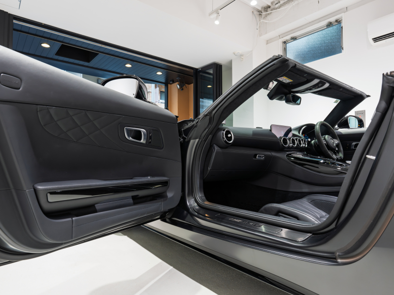 AMG GT ロードスター ナイトエディション 国内5台限定車 正規D車 AMGパフォーマンスシートPKG シートヒーター&ベンチレーター フルレザーPKG 純正ナビTV フルセグ CarPlay ナイトPKG 専用19&20インチAW 2年保証付