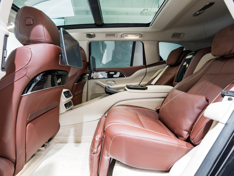 メルセデスマイバッハ GLS GLS600 4MATIC ﾌｧｰｽﾄｸﾗｽPKG　正規D車 4人乗り ﾏﾎｶﾞﾆｰﾌﾞﾗｳﾝ&ﾏｷｱｰﾄﾍﾞｰｼﾞｭｲﾝﾃﾘｱ ﾊﾟﾉﾗﾏSR 純正MBUX 360ｶﾒﾗ Burmesterﾊｲｴﾝﾄﾞ ﾘｱｴﾝﾀｰﾃｲﾝﾒﾝﾄ　新車保証継承可