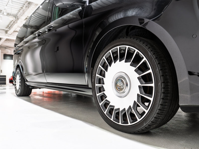 メルセデスベンツ Vクラス V220d AVG ﾛﾝｸﾞ AMGﾗｲﾝ&ﾚｰﾀﾞｰSP　ﾏｲﾊﾞｯﾊ仕様 ｴｸﾞｾｸﾃｨﾌﾞｼｰﾄ TVﾓﾆﾀｰ付ﾊﾟｰﾃｰｼｮﾝ ﾊﾟﾉﾗﾏSR ｽﾀｰﾗｲﾅｰ 4人乗り