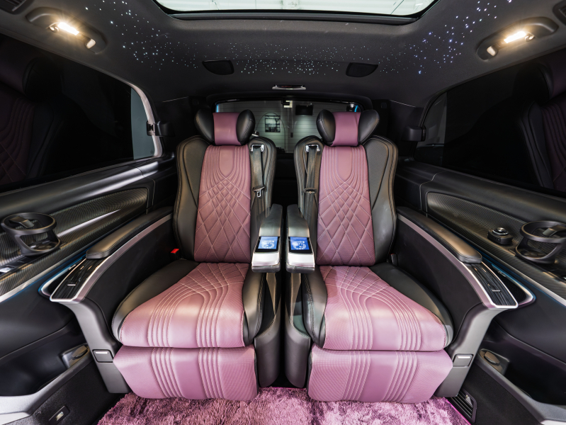 メルセデスベンツ Vクラス V220d AVG ﾛﾝｸﾞ AMGﾗｲﾝ&ﾚｰﾀﾞｰSP　ﾏｲﾊﾞｯﾊ仕様 ｴｸﾞｾｸﾃｨﾌﾞｼｰﾄ TVﾓﾆﾀｰ付ﾊﾟｰﾃｰｼｮﾝ ﾊﾟﾉﾗﾏSR ｽﾀｰﾗｲﾅｰ 4人乗り