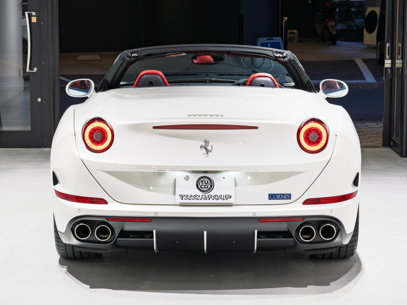 フェラーリ カリフォルニアT F1 DCT　正規D車 OP550以上 右H ﾛｯｿﾚｻﾞｰ&ﾌﾞﾗｯｸﾀﾞｯｼｭﾎﾞｰﾄﾞ ﾌﾙ電動ｼｰﾄ ﾋｰﾀｰ&ﾍﾞﾝﾁﾚｰﾀｰ 純正ﾅﾋﾞCarPlay ｶｰﾎﾞﾝﾄﾞﾗｲﾊﾞｰｿﾞﾝLED Bｶﾒﾗ 電格ﾐﾗｰ OP鍛造20AW OPｶﾗｰ