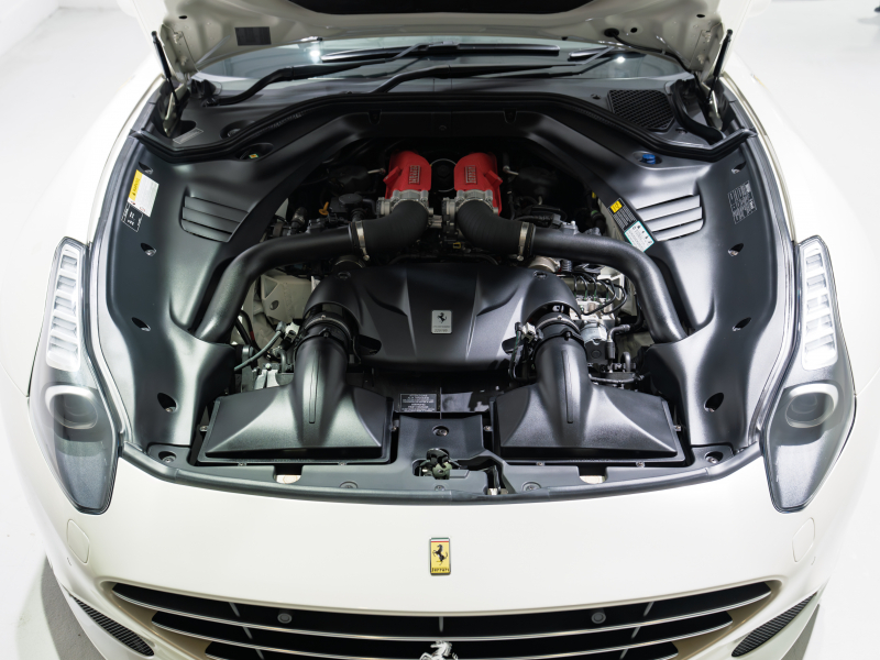 フェラーリ カリフォルニアT F1 DCT　正規D車 OP550以上 右H ﾛｯｿﾚｻﾞｰ&ﾌﾞﾗｯｸﾀﾞｯｼｭﾎﾞｰﾄﾞ ﾌﾙ電動ｼｰﾄ ﾋｰﾀｰ&ﾍﾞﾝﾁﾚｰﾀｰ 純正ﾅﾋﾞCarPlay ｶｰﾎﾞﾝﾄﾞﾗｲﾊﾞｰｿﾞﾝLED Bｶﾒﾗ 電格ﾐﾗｰ OP鍛造20AW OPｶﾗｰ