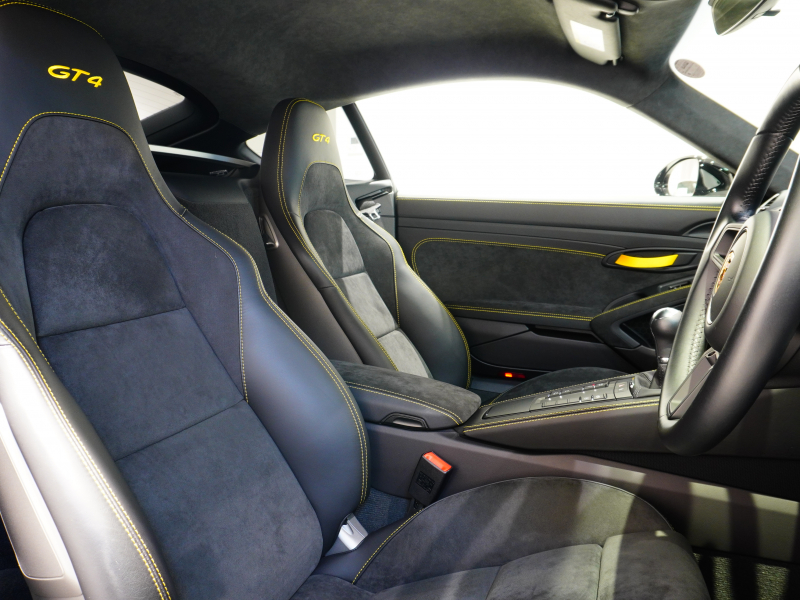 ポルシェ 718 ケイマン GT4 6MT ｽﾎﾟｰﾂｸﾛﾉ&ﾚｻﾞｰｲﾝﾃﾘｱPKG　正規D車 1ｵｰﾅｰ 右H 18wayｱﾀﾞﾌﾟﾃｨﾌﾞｽﾎﾟｰﾂｼｰﾄ PCCB PCMﾅﾋﾞ Bｶﾒﾗ CarPlay BOSEｻｳﾝﾄﾞ LEDﾍｯﾄﾞﾗｲﾄPDLSﾌﾟﾗｽ ｽﾎﾟｰﾂEX 純正20AW