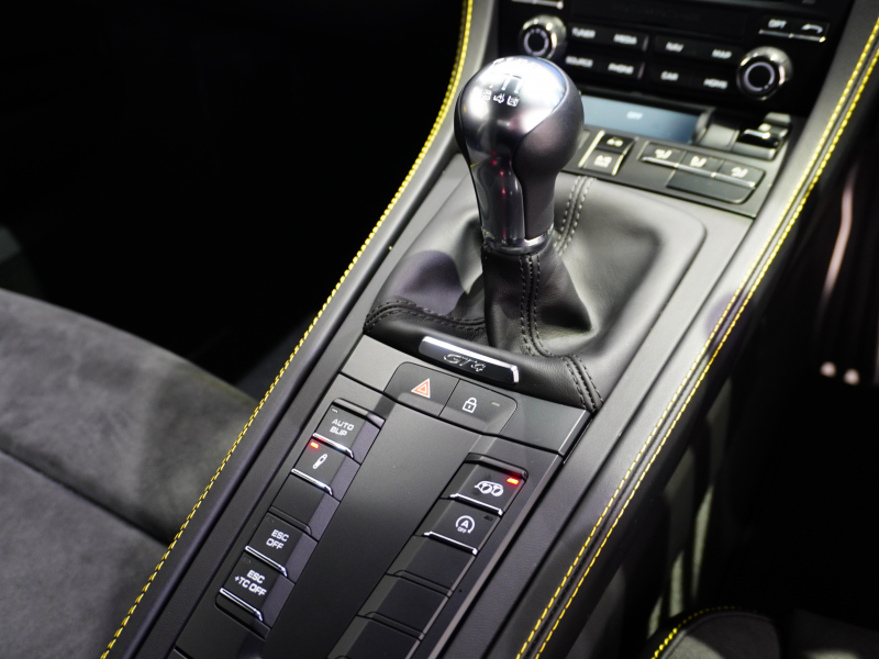 ポルシェ 718 ケイマン GT4 6MT ｽﾎﾟｰﾂｸﾛﾉ&ﾚｻﾞｰｲﾝﾃﾘｱPKG　正規D車 1ｵｰﾅｰ 右H 18wayｱﾀﾞﾌﾟﾃｨﾌﾞｽﾎﾟｰﾂｼｰﾄ PCCB PCMﾅﾋﾞ Bｶﾒﾗ CarPlay BOSEｻｳﾝﾄﾞ LEDﾍｯﾄﾞﾗｲﾄPDLSﾌﾟﾗｽ ｽﾎﾟｰﾂEX 純正20AW