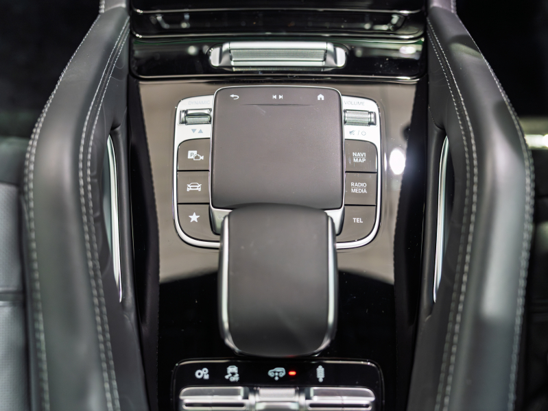 AMG GLE 53 4MATIC+ Coupe　正規D車 ﾚｰﾀﾞｰｾｰﾌﾃｨ 黒革ｼｰﾄ ﾋｰﾀｰ&ﾍﾞﾝﾁﾚｰﾀｰ ﾊﾟﾉﾗﾏｻﾝﾙｰﾌ MBUXﾅﾋﾞ 360ｶﾒﾗ Burmester ﾍｯﾄﾞｱｯﾌﾟﾃﾞｨｽﾌﾟﾚｲ ACTIVE RIDE CONTROL AMG21ｲﾝﾁAW