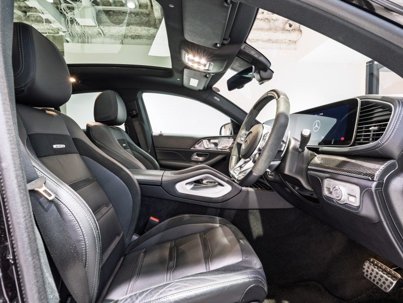 AMG GLE 53 4MATIC+ Coupe　正規D車 ﾚｰﾀﾞｰｾｰﾌﾃｨ 黒革ｼｰﾄ ﾋｰﾀｰ&ﾍﾞﾝﾁﾚｰﾀｰ ﾊﾟﾉﾗﾏｻﾝﾙｰﾌ MBUXﾅﾋﾞ 360ｶﾒﾗ Burmester ﾍｯﾄﾞｱｯﾌﾟﾃﾞｨｽﾌﾟﾚｲ ACTIVE RIDE CONTROL AMG21ｲﾝﾁAW