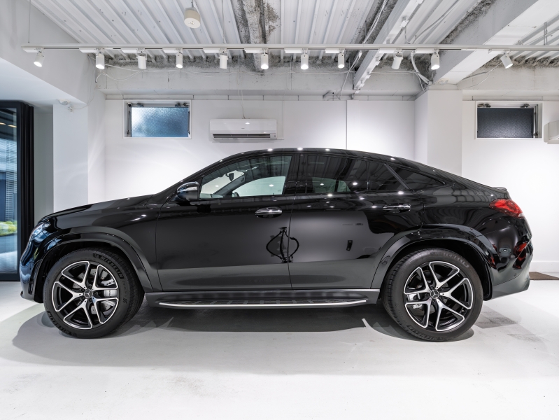 AMG GLE 53 4MATIC+ Coupe　正規D車 ﾚｰﾀﾞｰｾｰﾌﾃｨ 黒革ｼｰﾄ ﾋｰﾀｰ&ﾍﾞﾝﾁﾚｰﾀｰ ﾊﾟﾉﾗﾏｻﾝﾙｰﾌ MBUXﾅﾋﾞ 360ｶﾒﾗ Burmester ﾍｯﾄﾞｱｯﾌﾟﾃﾞｨｽﾌﾟﾚｲ ACTIVE RIDE CONTROL AMG21ｲﾝﾁAW