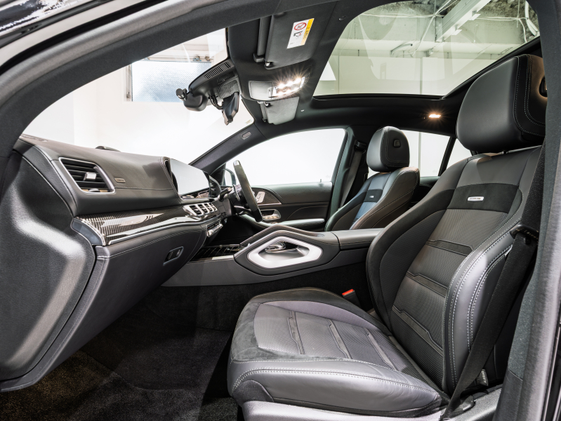 AMG GLE 53 4MATIC+ Coupe　正規D車 ﾚｰﾀﾞｰｾｰﾌﾃｨ 黒革ｼｰﾄ ﾋｰﾀｰ&ﾍﾞﾝﾁﾚｰﾀｰ ﾊﾟﾉﾗﾏｻﾝﾙｰﾌ MBUXﾅﾋﾞ 360ｶﾒﾗ Burmester ﾍｯﾄﾞｱｯﾌﾟﾃﾞｨｽﾌﾟﾚｲ ACTIVE RIDE CONTROL AMG21ｲﾝﾁAW