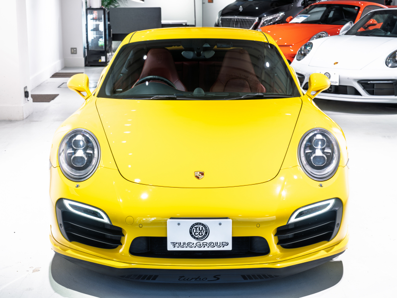 ポルシェ 911(Type991.1) ﾀｰﾎﾞS ｽﾎﾟｰﾂｸﾛﾉ&ｶｰﾎﾞﾝｲﾝﾃﾘｱPKG　正規D車 ﾂｰﾄｰﾝﾚｻﾞｰｲﾝﾃﾘｱ PCCB 赤革 18wayｱﾀﾞﾌﾟﾃｨﾌﾞｽﾎﾟｰﾂｼｰﾄ ﾅﾋﾞTV BOSEｻｳﾝﾄﾞ Bｶﾒﾗ PDLS付LEDﾗｲﾄ 20AW