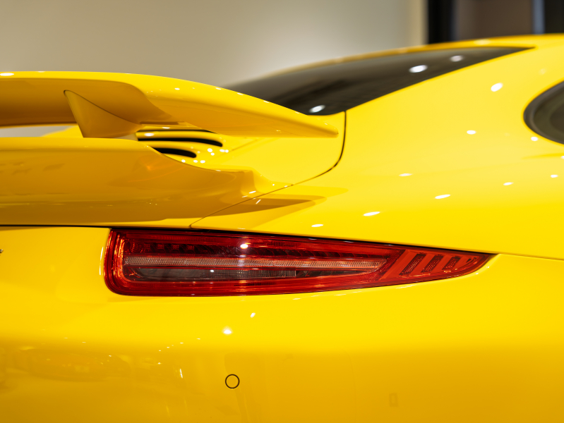 ポルシェ 911(Type991.1) ﾀｰﾎﾞS ｽﾎﾟｰﾂｸﾛﾉ&ｶｰﾎﾞﾝｲﾝﾃﾘｱPKG　正規D車 ﾂｰﾄｰﾝﾚｻﾞｰｲﾝﾃﾘｱ PCCB 赤革 18wayｱﾀﾞﾌﾟﾃｨﾌﾞｽﾎﾟｰﾂｼｰﾄ ﾅﾋﾞTV BOSEｻｳﾝﾄﾞ Bｶﾒﾗ PDLS付LEDﾗｲﾄ 20AW