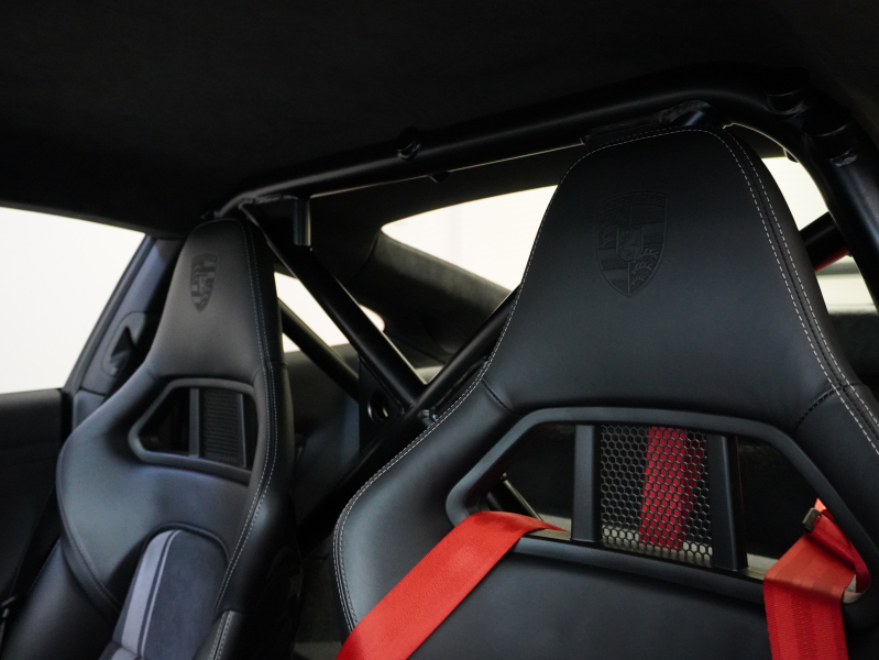 ポルシェ 911(Type991.2) GT3 クラブスポーツ スポーツクロノPKG 正規D車 1オーナー MY18 カーボンバケット ナビTV スポーツEX 専用20AW ロールバー