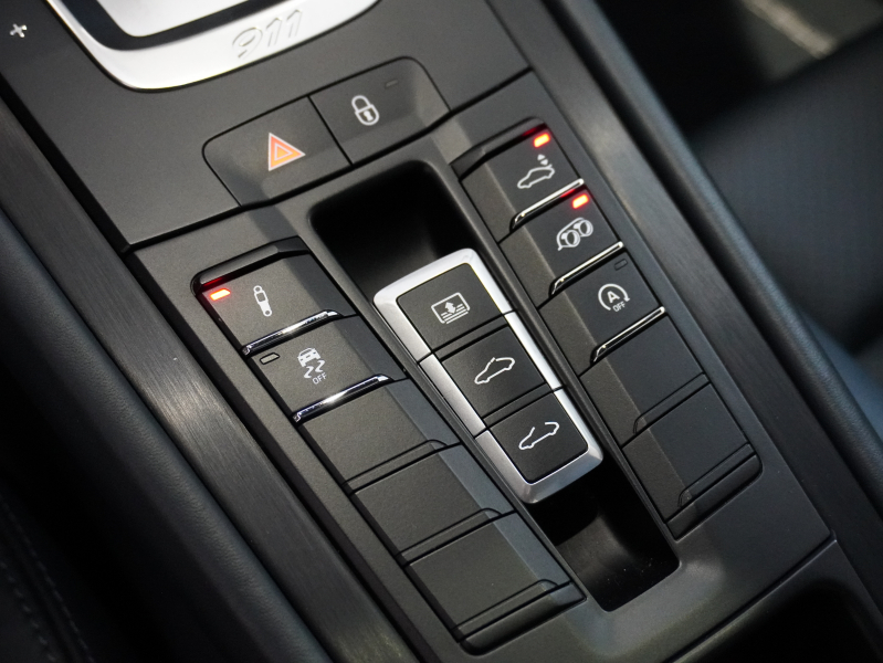 ポルシェ 911(Type991.2) ｶﾚﾗ GTS ｽﾎﾟｰﾂｸﾛﾉPKG　後期 正規D車 MY18 1ｵｰﾅｰ ｽﾍﾟｼｬﾙﾚｰｻﾞｲﾝﾃﾘｱ ｸﾞﾗﾌｧｲﾄﾌﾞﾙｰ革 ｶﾞﾗｽR PCMﾅﾋﾞ Bｶﾒﾗ 20AW　2年保証付