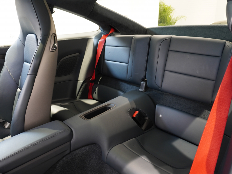 ポルシェ 911(Type991.2) ｶﾚﾗ GTS ｽﾎﾟｰﾂｸﾛﾉPKG　後期 正規D車 MY18 1ｵｰﾅｰ ｽﾍﾟｼｬﾙﾚｰｻﾞｲﾝﾃﾘｱ ｸﾞﾗﾌｧｲﾄﾌﾞﾙｰ革 ｶﾞﾗｽR PCMﾅﾋﾞ Bｶﾒﾗ 20AW　2年保証付