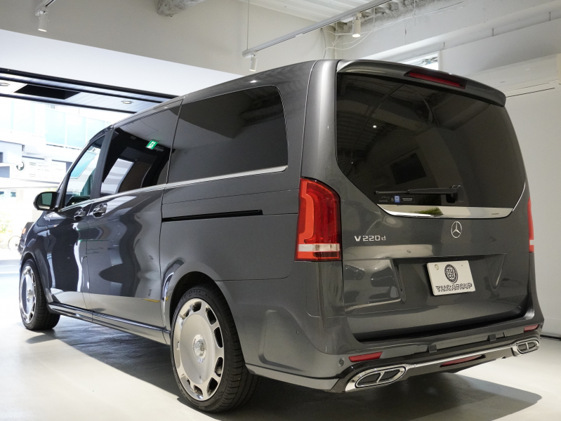 メルセデスベンツ Vクラス V220dｽﾎﾟｰﾂ ﾛﾝｸﾞ ﾚｰﾀﾞｰP　ﾏｲﾊﾞｯﾊ仕様 ｴｸﾞｾｸﾃｨﾌﾞｼｰﾄ TVﾓﾆﾀｰ付ﾊﾟｰﾃｰｼｮﾝ ﾊﾟﾉﾗﾏSR 4人乗り　2年保証