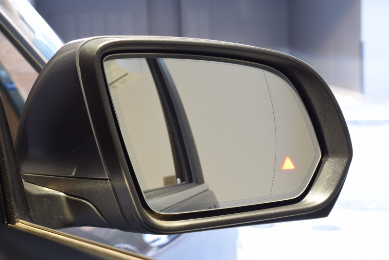 メルセデスベンツ Vクラス V220dｽﾎﾟｰﾂ ﾛﾝｸﾞ ﾚｰﾀﾞｰP　ﾏｲﾊﾞｯﾊ仕様 ｴｸﾞｾｸﾃｨﾌﾞｼｰﾄ TVﾓﾆﾀｰ付ﾊﾟｰﾃｰｼｮﾝ ﾊﾟﾉﾗﾏSR 4人乗り　2年保証