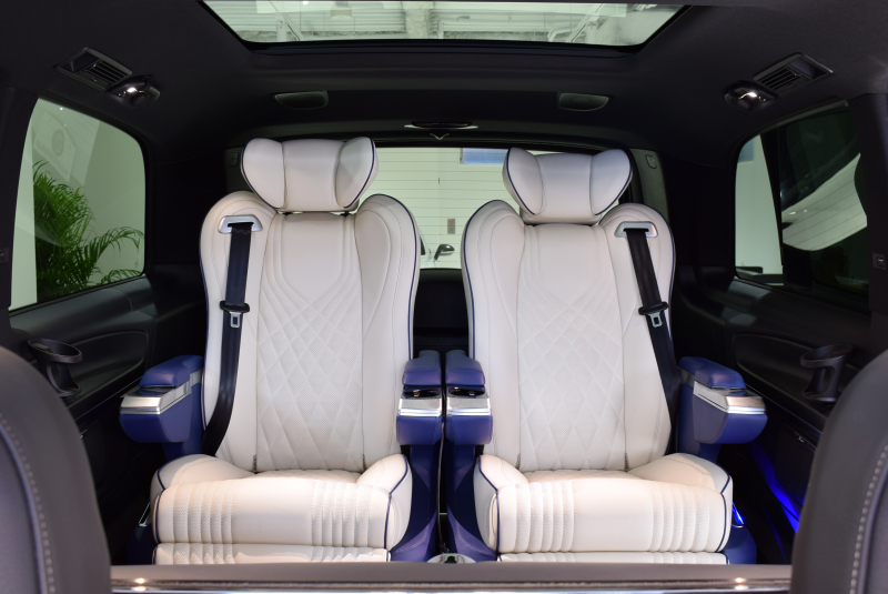 メルセデスベンツ Vクラス V220dｽﾎﾟｰﾂ ﾛﾝｸﾞ ﾚｰﾀﾞｰP　ﾏｲﾊﾞｯﾊ仕様 ｴｸﾞｾｸﾃｨﾌﾞｼｰﾄ TVﾓﾆﾀｰ付ﾊﾟｰﾃｰｼｮﾝ ﾊﾟﾉﾗﾏSR 4人乗り　2年保証