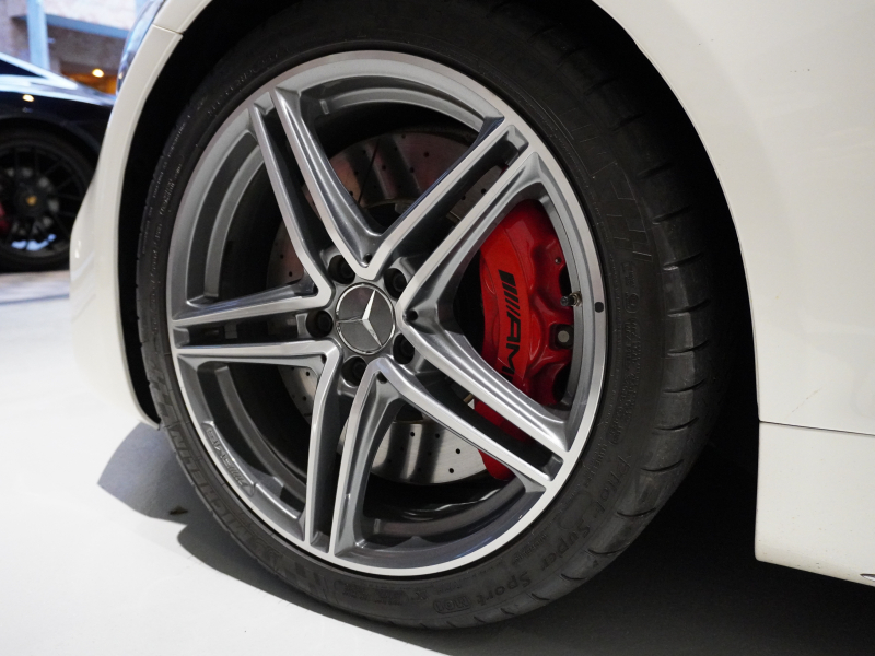 AMG GT C フルレザー&レーダーセーフティPKG 正規D車 左H 557ps 専用革 ベンチレーター パノラマR ナビTV ブルメスターハイエンド パフォーマンスステア AmgRideControl 2年保証付
