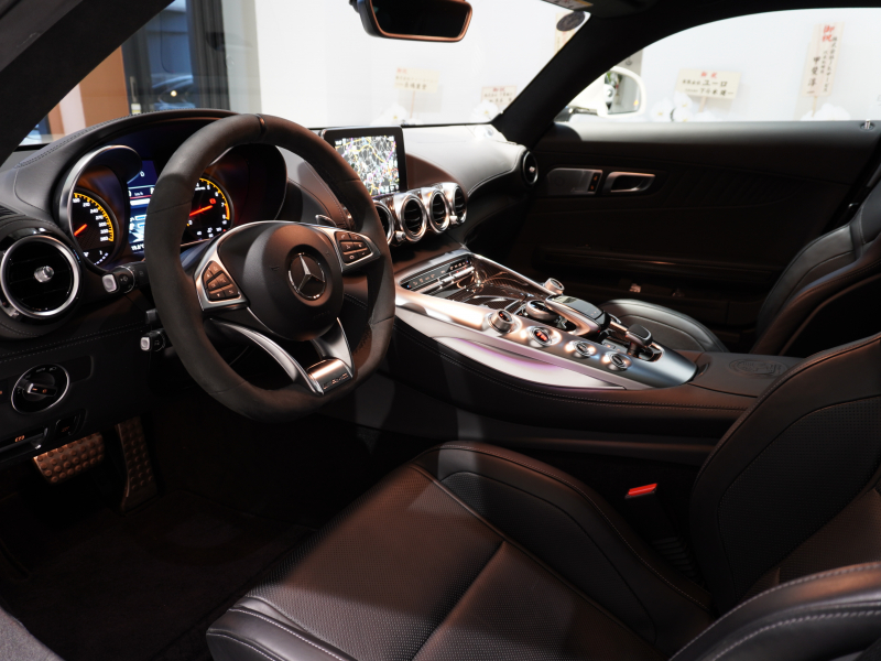 AMG GT C フルレザー&レーダーセーフティPKG 正規D車 左H 557ps 専用革 ベンチレーター パノラマR ナビTV ブルメスターハイエンド パフォーマンスステア AmgRideControl 2年保証付