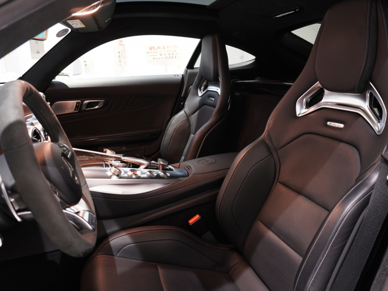 AMG GT C フルレザー&レーダーセーフティPKG 正規D車 左H 557ps 専用革 ベンチレーター パノラマR ナビTV ブルメスターハイエンド パフォーマンスステア AmgRideControl 2年保証付