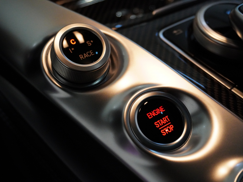 AMG GT C フルレザー&レーダーセーフティPKG 正規D車 左H 557ps 専用革 ベンチレーター パノラマR ナビTV ブルメスターハイエンド パフォーマンスステア AmgRideControl 2年保証付