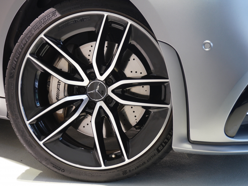 AMG CLSクラス CLS53 4MATIC+ レーダーセーフティPKG 正規D車 希少色 Meコネ レッドステッチ黒革 ベンチレーター サンルーフ ナビTV ブルメスター ヘッドアップD 2年保証