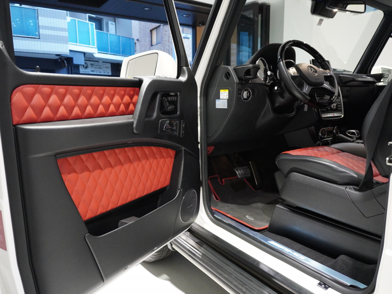 AMG Gクラス G63 designoｴｸｽｸﾙｰｼﾌﾞ　正規D車 OPｶﾗｰ 黒×赤革ｼｰﾄ ﾍﾞﾝﾁﾚｰﾀｰ ｻﾝﾙｰﾌ ﾅﾋﾞTV harman/kardon AMGｽﾎﾟｰﾂEX 20AW　2年保証