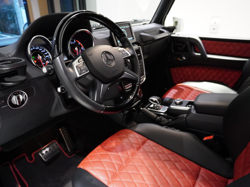 AMG Gクラス G63 designoｴｸｽｸﾙｰｼﾌﾞ　正規D車 OPｶﾗｰ 黒×赤革ｼｰﾄ ﾍﾞﾝﾁﾚｰﾀｰ ｻﾝﾙｰﾌ ﾅﾋﾞTV harman/kardon AMGｽﾎﾟｰﾂEX 20AW　2年保証