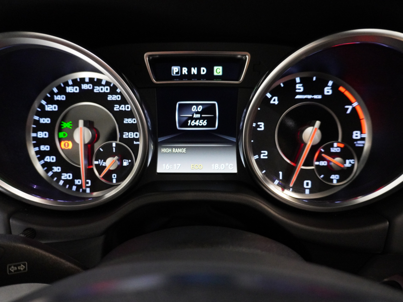 AMG Gクラス G63 designoｴｸｽｸﾙｰｼﾌﾞ　正規D車 OPｶﾗｰ 黒×赤革ｼｰﾄ ﾍﾞﾝﾁﾚｰﾀｰ ｻﾝﾙｰﾌ ﾅﾋﾞTV harman/kardon AMGｽﾎﾟｰﾂEX 20AW　2年保証