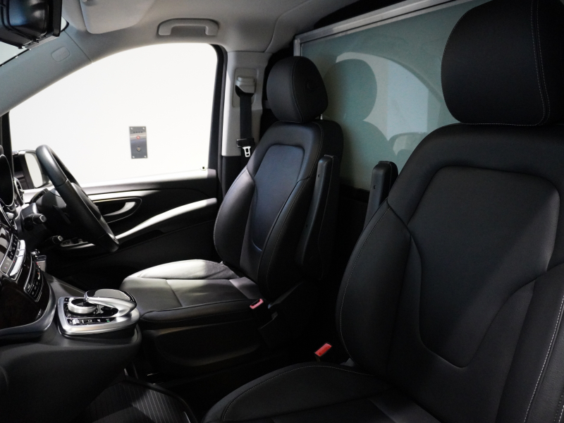 メルセデスベンツ Vクラス V260 ﾛﾝｸﾞ ﾚｰﾀﾞｰｾｰﾌﾃｨP 電動ﾊﾟｰﾃｰｼｮﾝ ﾌﾞﾗｳﾝﾚｻﾞｰｴｸﾞｾﾞｸﾃｨﾌﾞｼｰﾄ HDDﾅﾋﾞTV  自動ﾘｱｹﾞｰﾄ　2年保証