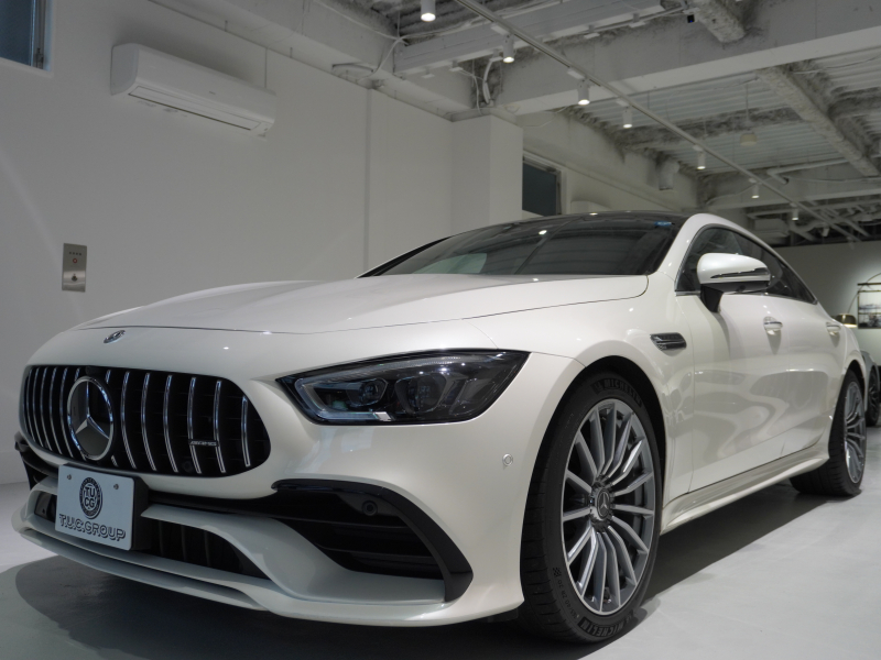 AMG GT 4ドアクーペ GT43 4MATIC+ AMG RIDE CONTROL+ PKG 1オーナー 右H Meコネクト HUD Pスタ 黒革 パノラマSR MBUXナビTV ベンチレーター ダイナミックシート ブルメスター ハンズフリーA AIRマチック 新車保証継承可
