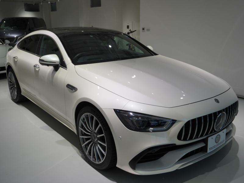 AMG GT 4ドアクーペ GT43 4MATIC+ AMG RIDE CONTROL+ PKG 1オーナー 右H Meコネクト HUD Pスタ 黒革 パノラマSR MBUXナビTV ベンチレーター ダイナミックシート ブルメスター ハンズフリーA AIRマチック 新車保証継承可